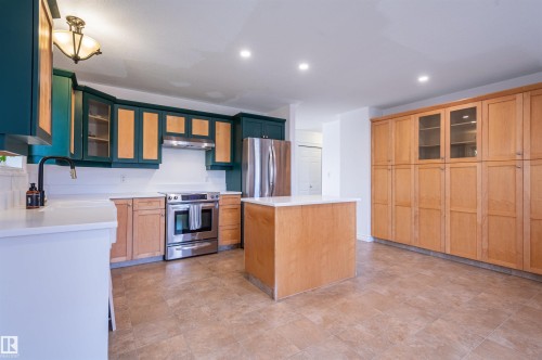 4909 57 Avenue, Stony Plain, AB 