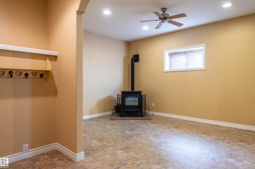 4909 57 Avenue, Stony Plain, AB 