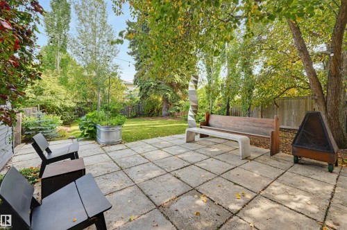 3 Riverside Crescent Nw, Edmonton, AB 