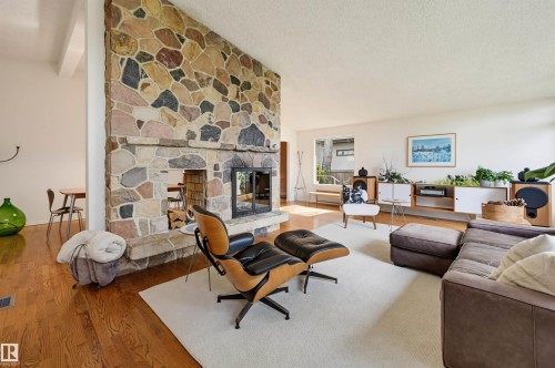 3 Riverside Crescent Nw, Edmonton, AB 