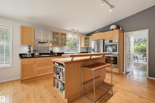 3 Riverside Crescent Nw, Edmonton, AB 
