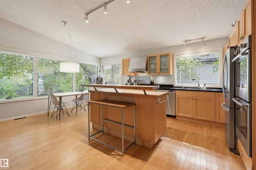 3 Riverside Crescent Nw, Edmonton, AB 