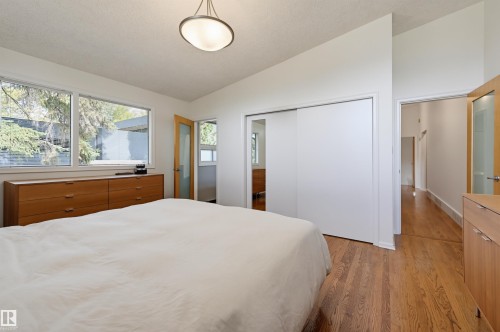 3 Riverside Crescent Nw, Edmonton, AB 