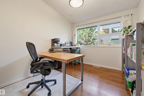 3 Riverside Crescent Nw, Edmonton, AB 