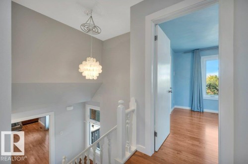 Looking to Primary Bedroom - 895 Lee Ridge Road Nw, Edmonton, AB 