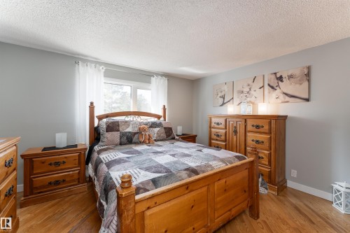 6007 37 Avenue Nw, Edmonton, AB 