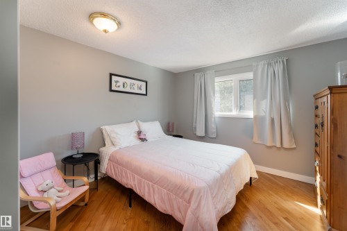 6007 37 Avenue Nw, Edmonton, AB 