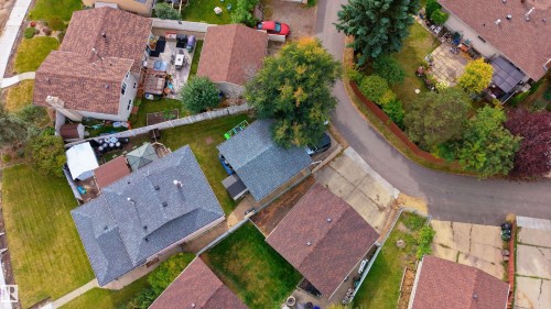 6007 37 Avenue Nw, Edmonton, AB 