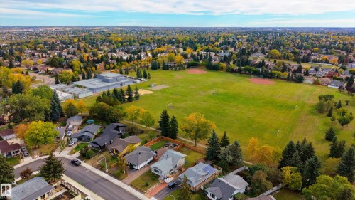 6007 37 Avenue Nw, Edmonton, AB 