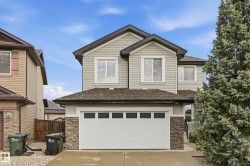 715 CACHE Place  Sherwood Park, AB T8H 0L4