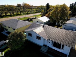 5807 51 Avenue  Redwater, AB T0A 2W0