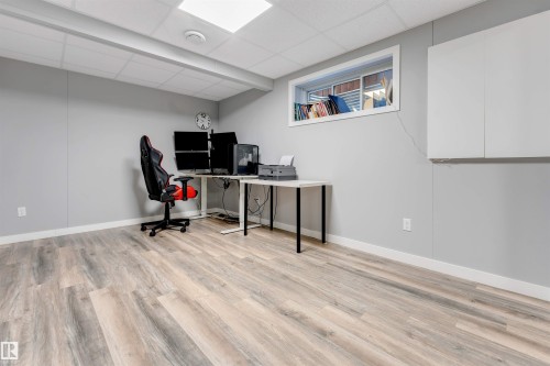 3908 166 Avenue Nw, Edmonton, AB 