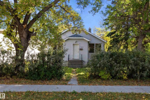 Edmonton, AB 
