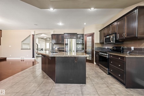2422 Warry Place Sw, Edmonton, AB 