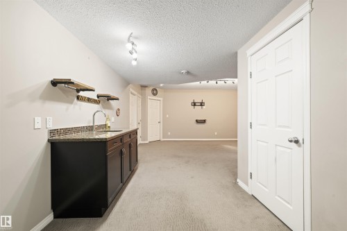2422 Warry Place Sw, Edmonton, AB 