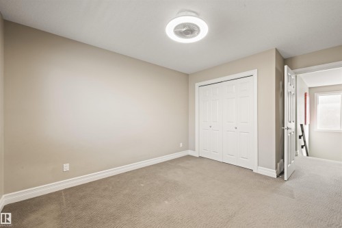 2422 Warry Place Sw, Edmonton, AB 