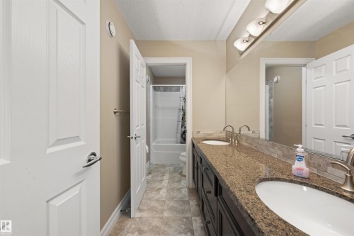 2422 Warry Place Sw, Edmonton, AB 