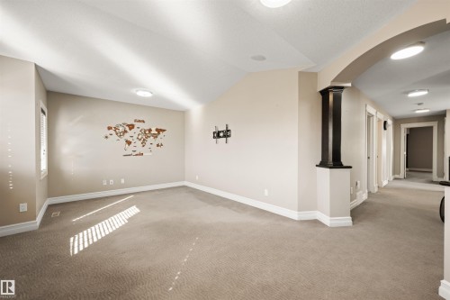 2422 Warry Place Sw, Edmonton, AB 