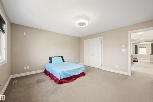 2422 Warry Place Sw, Edmonton, AB 
