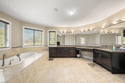 2422 Warry Place Sw, Edmonton, AB 