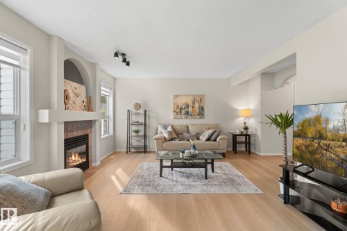 9806 179 Avenue Nw, Edmonton, AB 