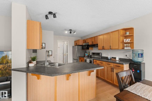 9806 179 Avenue Nw, Edmonton, AB 