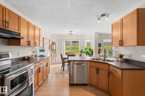 9806 179 Avenue Nw, Edmonton, AB 