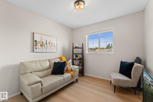 9806 179 Avenue Nw, Edmonton, AB 