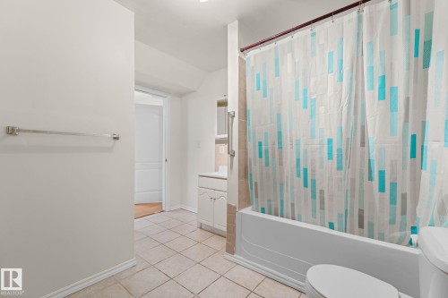 9806 179 Avenue Nw, Edmonton, AB 