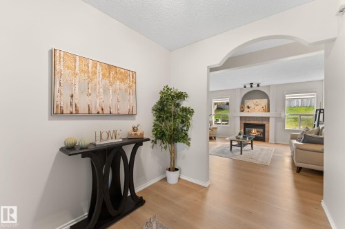 9806 179 Avenue Nw, Edmonton, AB 