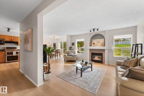 9806 179 Avenue Nw, Edmonton, AB 