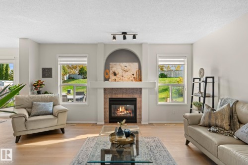 9806 179 Avenue Nw, Edmonton, AB 