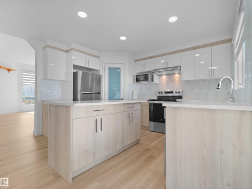 2908 44A Avenue Nw, Edmonton, AB 