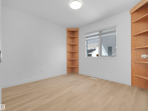 2908 44A Avenue Nw, Edmonton, AB 