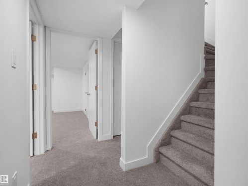 2908 44A Avenue Nw, Edmonton, AB 