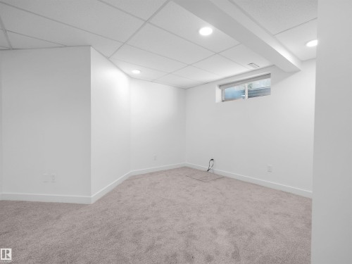 2908 44A Avenue Nw, Edmonton, AB 
