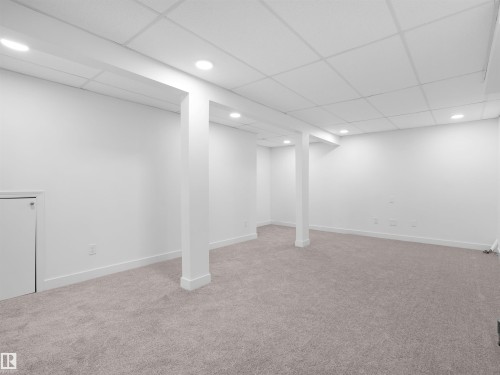 2908 44A Avenue Nw, Edmonton, AB 