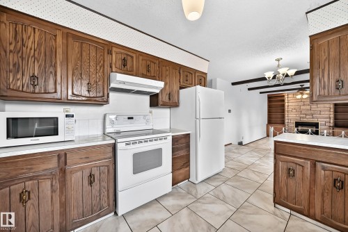 7355 18 Avenue Nw, Edmonton, AB 