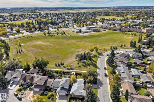 7355 18 Avenue Nw, Edmonton, AB 