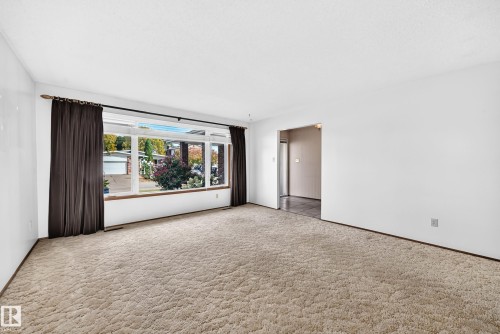 7355 18 Avenue Nw, Edmonton, AB 