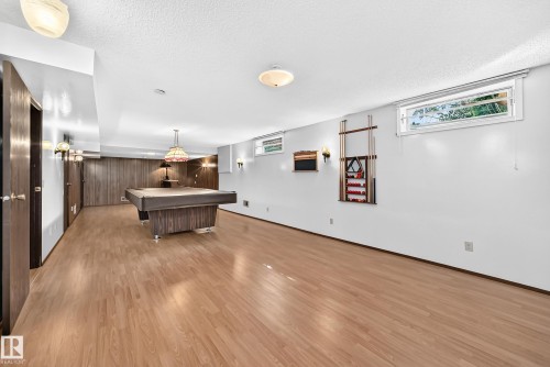 7355 18 Avenue Nw, Edmonton, AB 