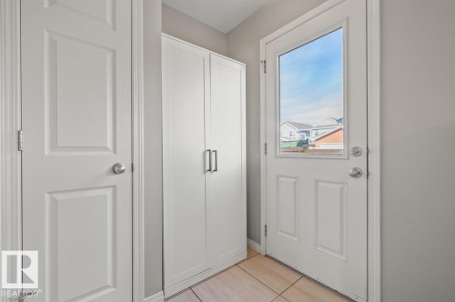 6906 23 Avenue Sw, Edmonton, AB 