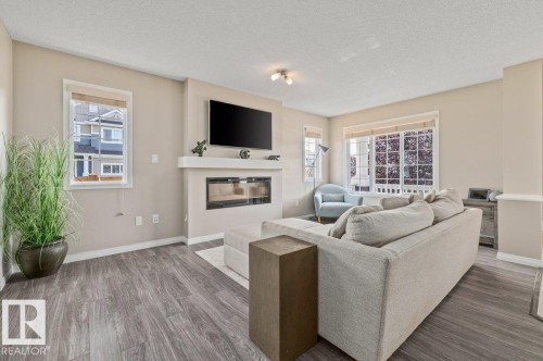 6906 23 Avenue Sw, Edmonton, AB 