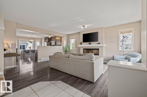 6906 23 Avenue Sw, Edmonton, AB 