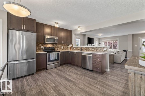 6906 23 Avenue Sw, Edmonton, AB 