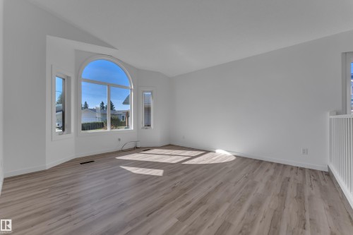 10018 173 Avenue Nw, Edmonton, AB 