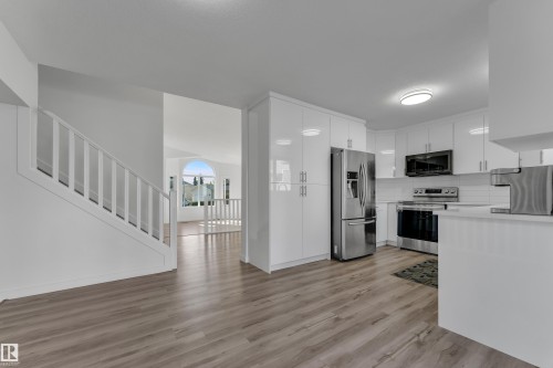 10018 173 Avenue Nw, Edmonton, AB 
