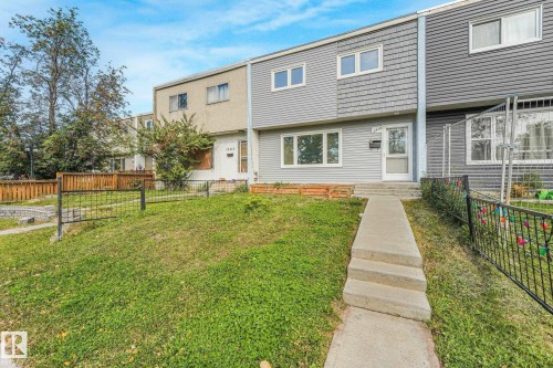 10410 LAUDER Avenue NW  Edmonton, AB T5E 5P8