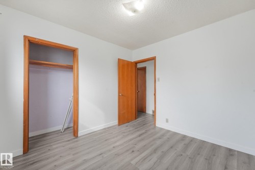 10410 Lauder Avenue Nw, Edmonton, AB 