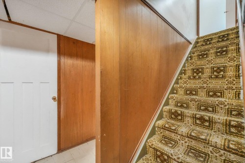 10410 Lauder Avenue Nw, Edmonton, AB 